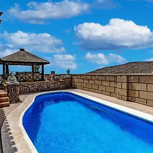 charming-cave-villa-costa-adeje.in-canary-islands.com/